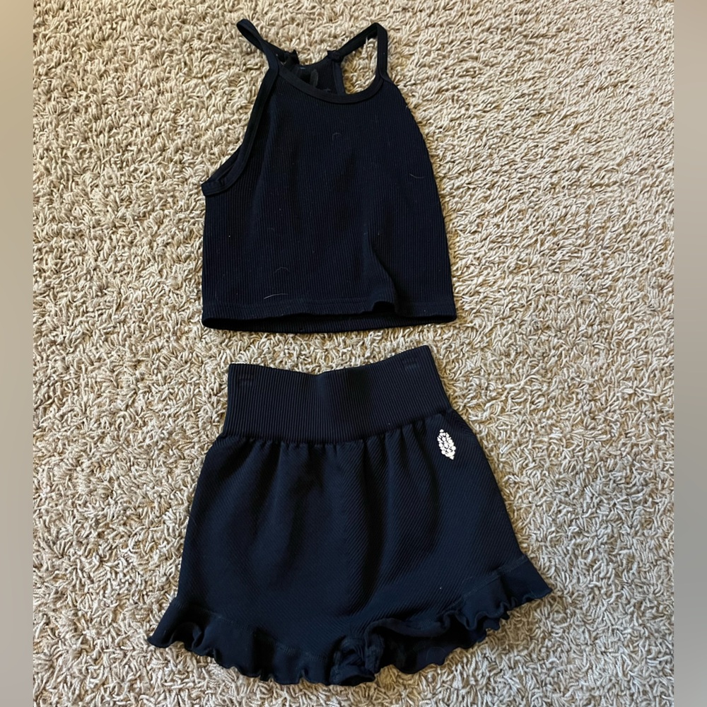 Free People Happiness Runs Set